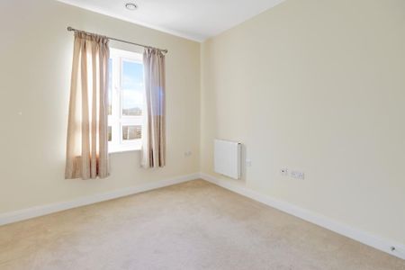 2 bedroom retirement property to rent - Photo 3