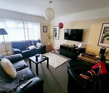 Banister Grange - Photo 2