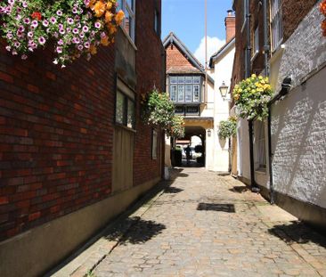 4 bedroom terraced house to rent - Photo 3