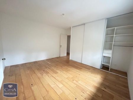 Location Appartement 4 pièces 128m² BRIE ET ANGONNES 38320 - Photo 4