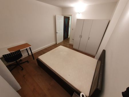 2 Bed Flat, Guilford Court, WC1N - Photo 5