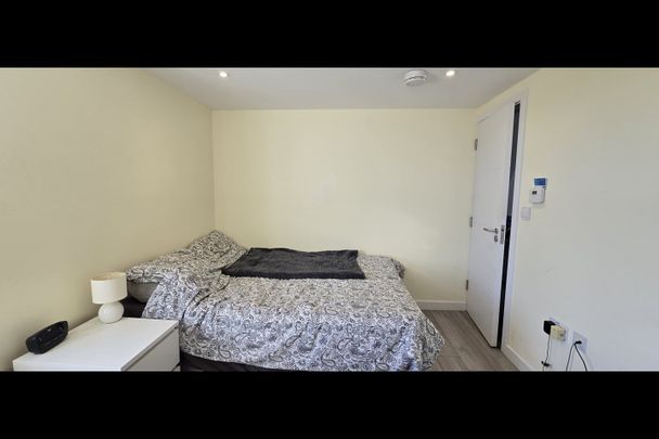 1 Bed Flat, Elthorne Road, N19 - Photo 1