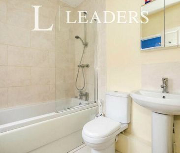 1 bedroom terraced to rent Thistleberry Avenue, Newcastle, Stafford... - Photo 5