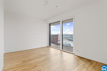 Modern Comfort with Urban Convenience - Photo 4