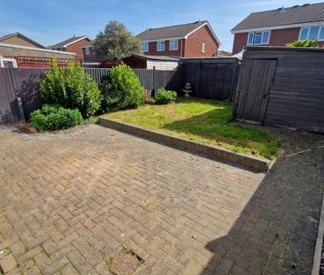 3 bed detached house to rent in Condell Close, Bridgwater - Photo 2