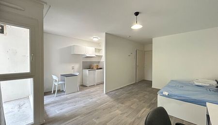 Appartement 1 pièces 32m2 REIMS 599 euros - Photo 3