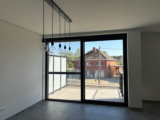 Appartement te huur - Photo 1
