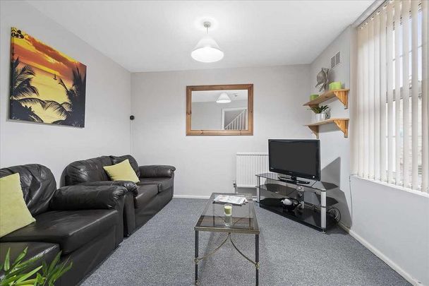 4 bedroom house share to rent - Photo 1