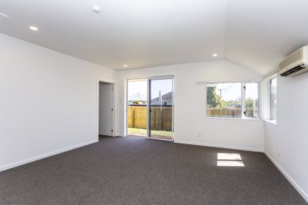 Newly renovated 7 bedroom student accommodation! - Photo 5