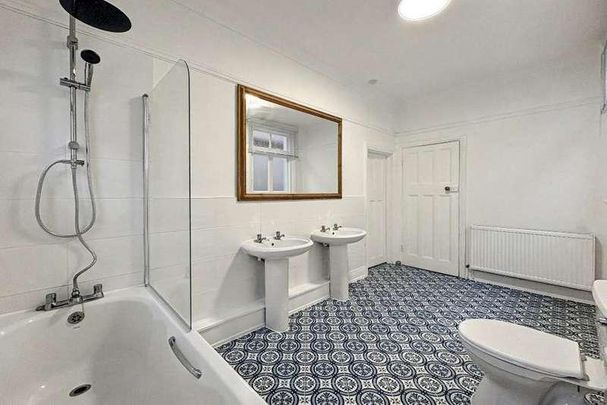 Southbourne Grove, Westcliff On Sea, Essex, SS0 - Photo 1