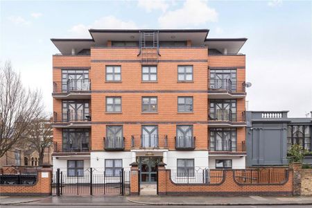 3 bedroom flat to rent - Photo 4