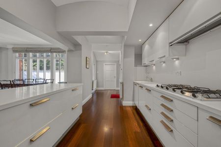 3 bedroom apartment to rent - Photo 5
