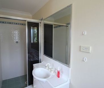 Duplex in Convenient Location - Photo 5