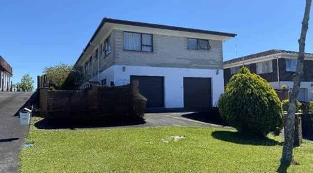 Spacious and Beautifully Maintained 4-Bedroom ... - Photo 3