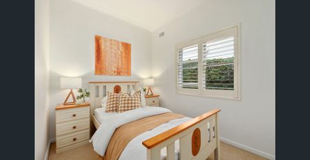 Suburban charm in tightly held locale - Photo 5