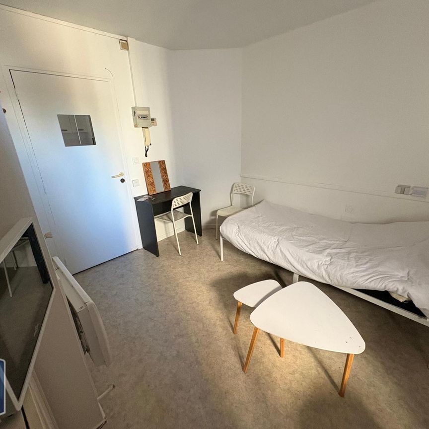 Location Appartement 1 pièce 13m² ANGOULEME 16000 - Photo 1