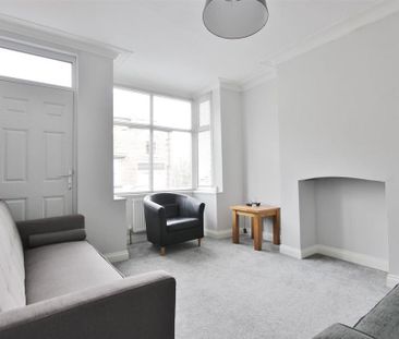 3 bedroom terraced house to rent - Photo 6