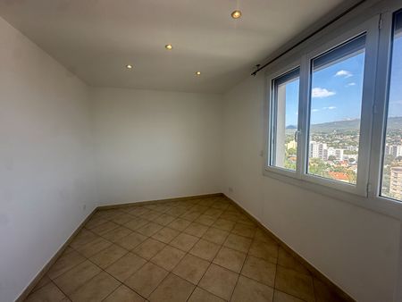 Appartement 3 pièces 56m2 MARSEILLE 13EME 830 euros - Photo 5