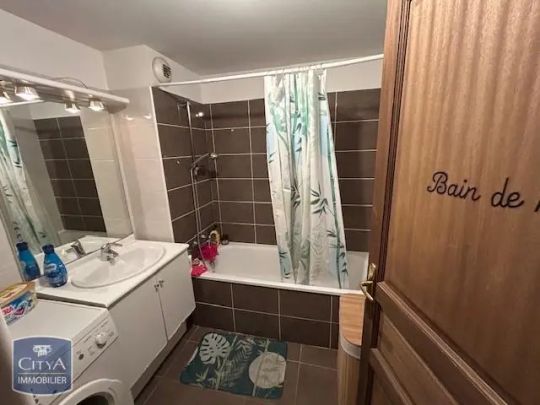 Appartement à louer 4 pièces 87.65m² - Photo 1