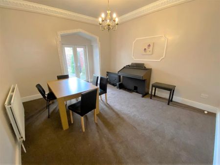 6 bedroom terraced house to rent - Photo 2