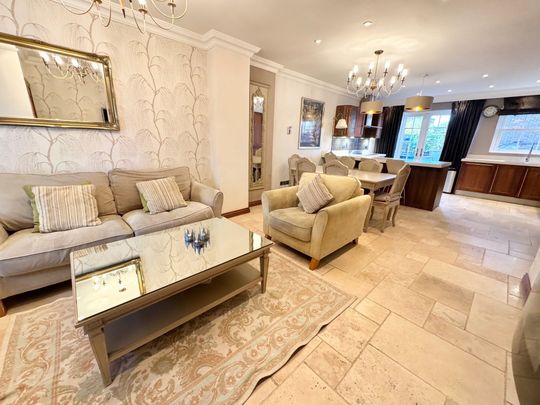 Thames Street, Poole - Photo 1