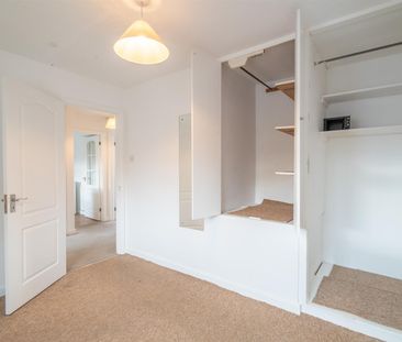 Wilton Place, Basingstoke, Hants - Photo 3