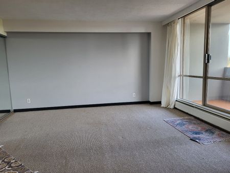 1314-2012 Fullerton Ave., North Vancouver - Photo 2