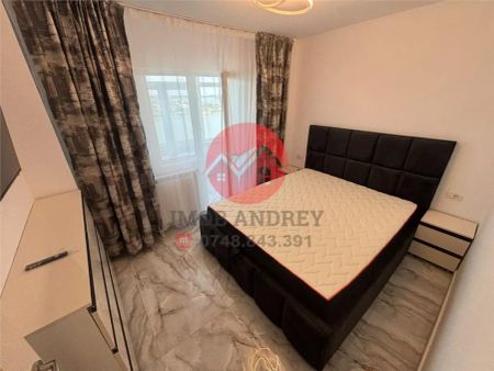 Apartament 2 camere, prima inchiriere, vedere spectaculoasa - Fotografie 3