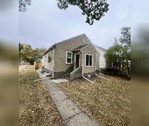 5 Bed 2 Bath Single Garage Home For Rent Edmonton - Photo 4