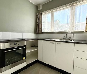 Two Bedroom Townhouse in Elderslea - Photo 5