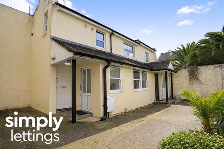 Studio to rent - Photo 4