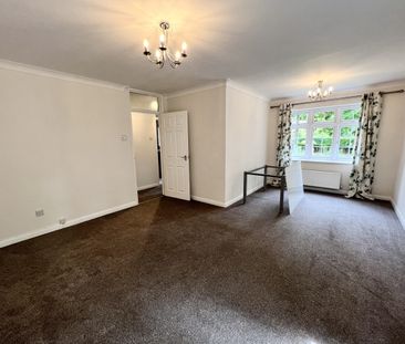 Mellefont, Heatherdale Road, Camberley, GU15 - Photo 2