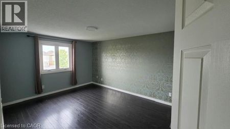 71 STONE CHURCH Road E, Hamilton, Ontario, L9B1A8 - Photo 3