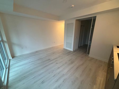 For Lease - 120 Broadway Avenue Unit# 315, Toronto, Ontario - Photo 3