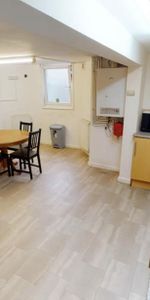 4 bedroom flat to rent - Photo 4