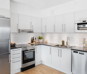 Bäckgårdsvägen 21, Vårby - Photo 3