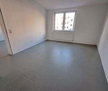 Günstige 2-Zimmer-Wohnung mit Balkon in Bremerhaven-Lehe - Foto 4