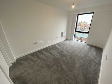 The Wharf, Altrincham - Photo 4