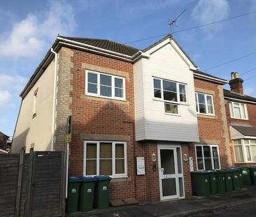 Edward Road, Shirley - Photo 2