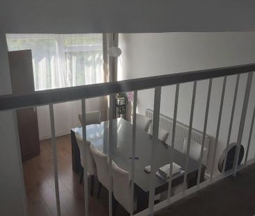 4 bedroom terraced house to rent - Photo 4