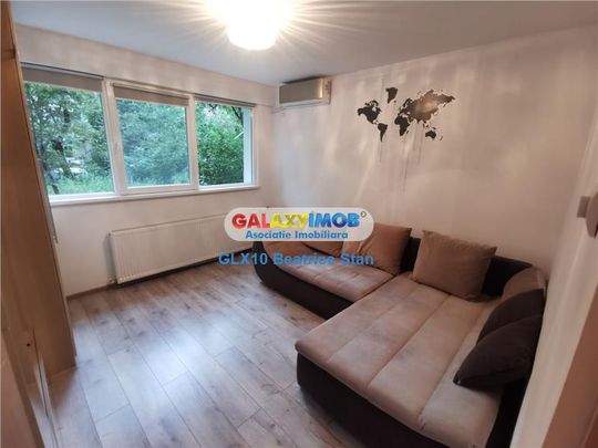 Inchiriere apartament 2 camere decomandat totul nou Plaza Romania - Fotografie 1
