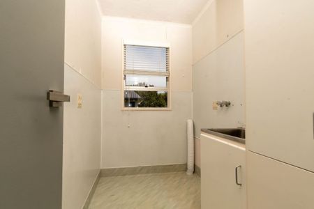 Charming Apartment - Photo 2