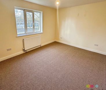 Wragby Road - Photo 1