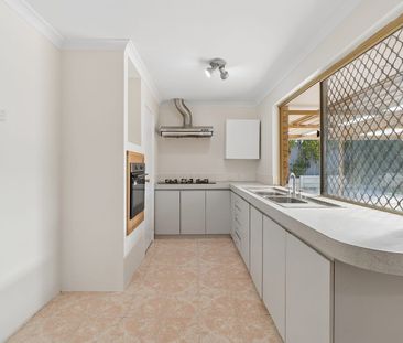 Secure 4 Bedroom Family Home - Photo 6