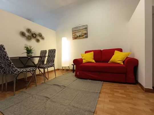 Calle Parras, Sevilla, Andalusia 41002 - Photo 1