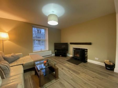 3 Woodview Terrace, Main Street, Stranorlar, County Donegal - Photo 2