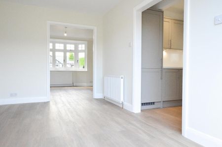 3 bedroom detached house to rent - Photo 3