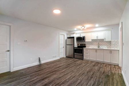 For Lease - 865 Simcoe Street Unit# Unit 2, Oshawa, Ontario - Photo 5