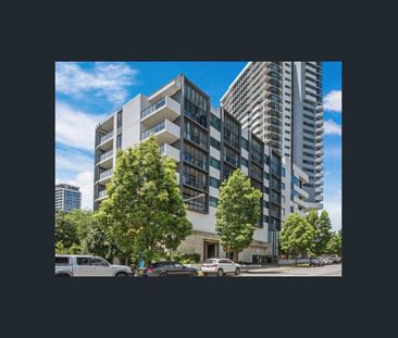 Timber Floor Renovated with Double Balcony on the Southwest - Photo 1