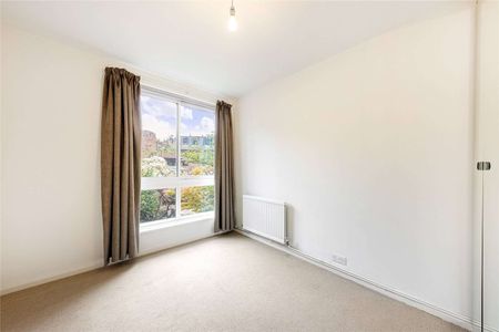 A spacious first floor two bedroom flat in Valiant House. - Photo 5